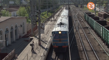 Начальник Октябрьской железной дороги Олег Валинский встретился с работниками Московского железнодорожного узла.